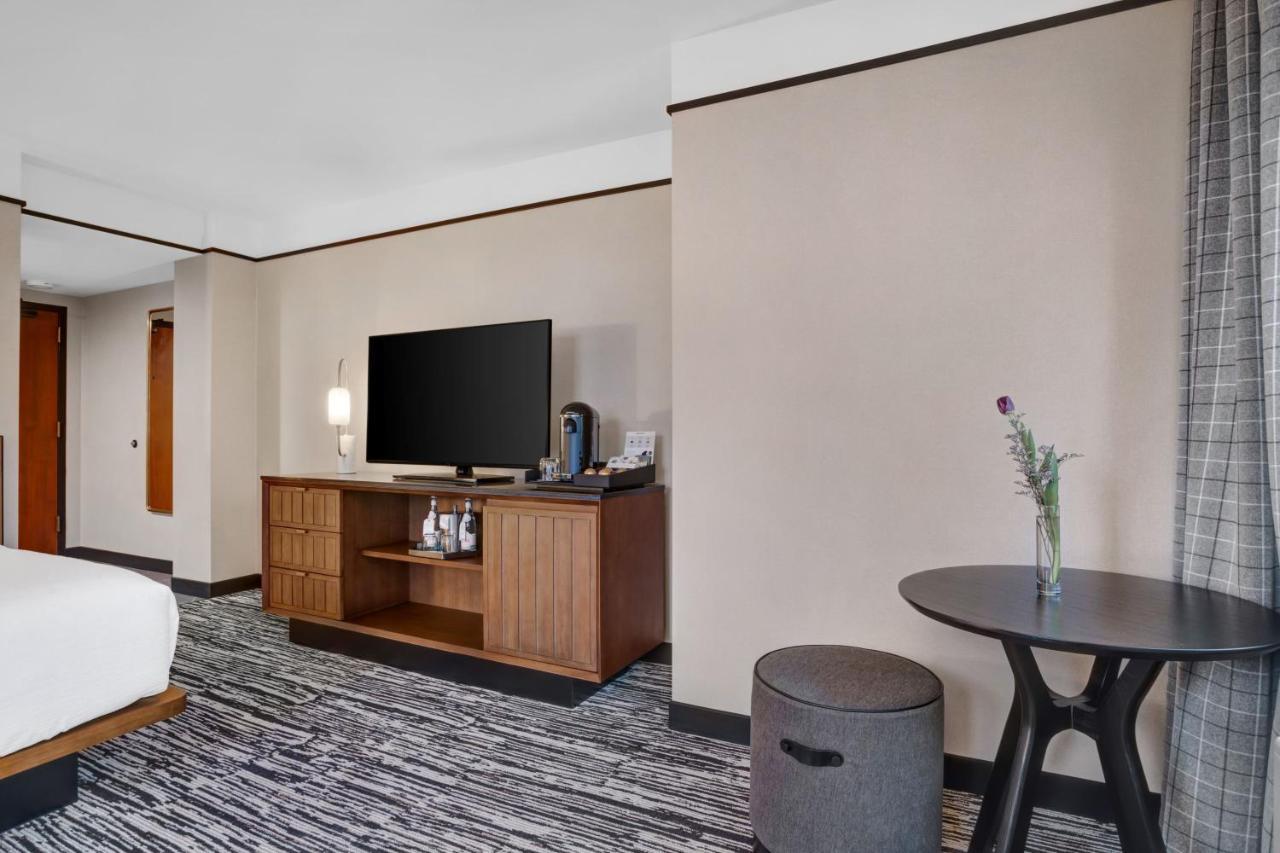Hotel Indigo - Minneapolis Downtown By Ihg Dış mekan fotoğraf
